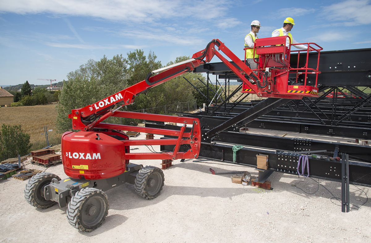 Articolata-(1).png Articolata-(1).png